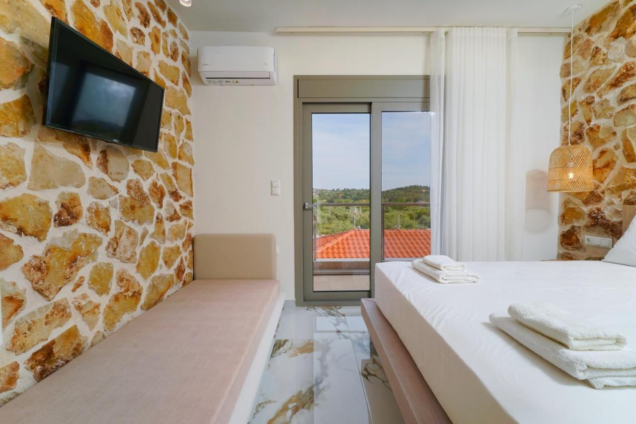 Athina Palace Luxurious Appartments Potos Exterior photo